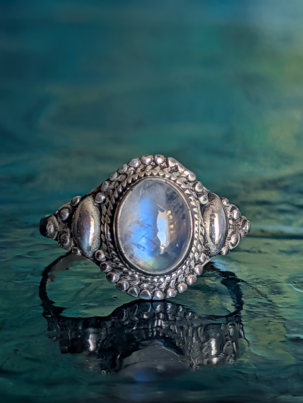 🆕 Sterling Silver Rainbow Moonstone Ring with Blue Flash Size 7
